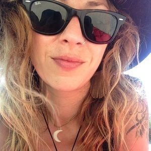 Meet your Posher, Aimée